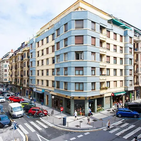 Spacious Gros Beach Apartment Appartement